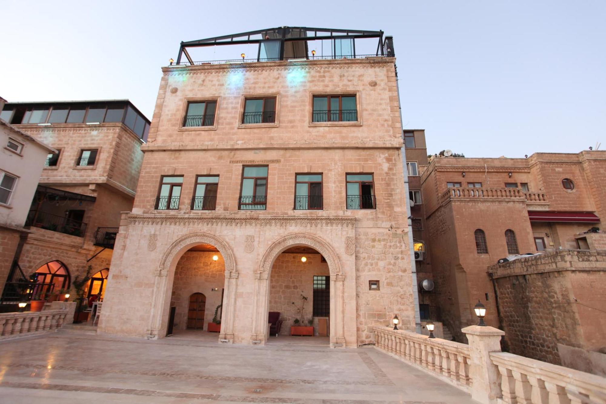 Tughan Hotel Mardin Exterior photo